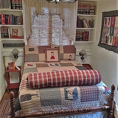 Country Woods Inn Глен-Роуз Экстерьер фото