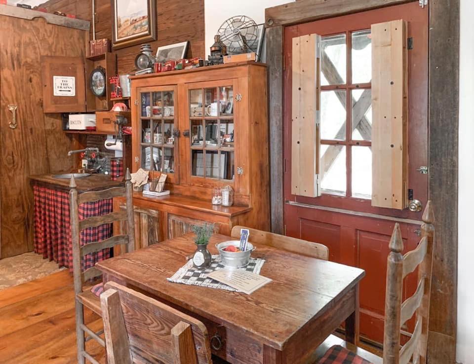 Country Woods Inn Глен-Роуз Экстерьер фото